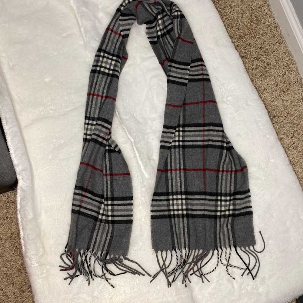 "CASHMINK" V. FRAAS Acrylic Fringed Gray Plaid Scarf Made In Germany